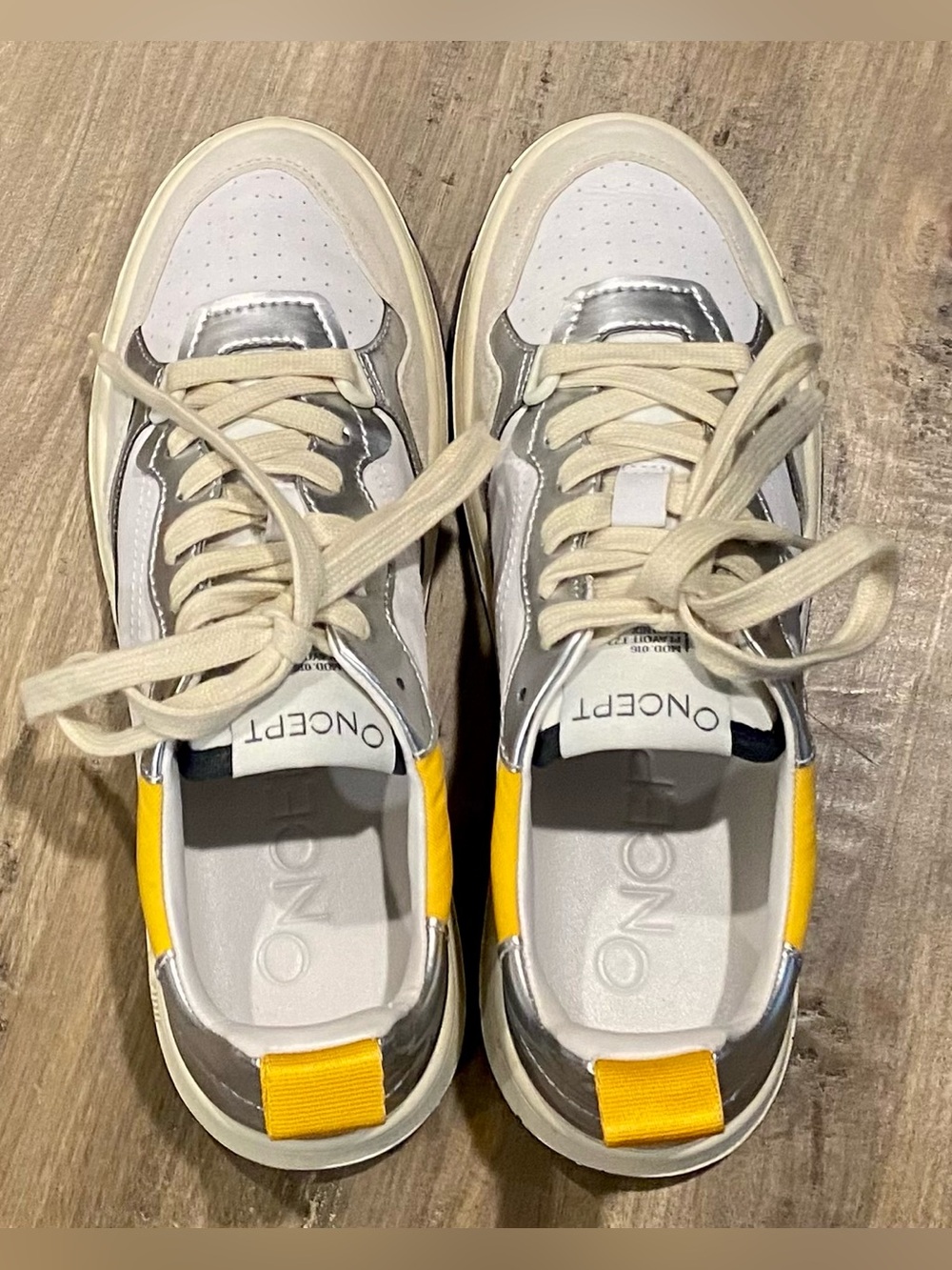 Oncept Phoenix Sneakers Silver Flash Blue Yellow SZ 8.5 $325 - Picture 5 of 8